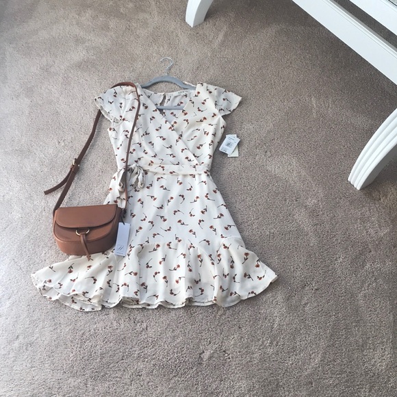 BNWT‼️ ROW A RUST FLORAL MINI DRESS‼️ - Picture 2 of 14